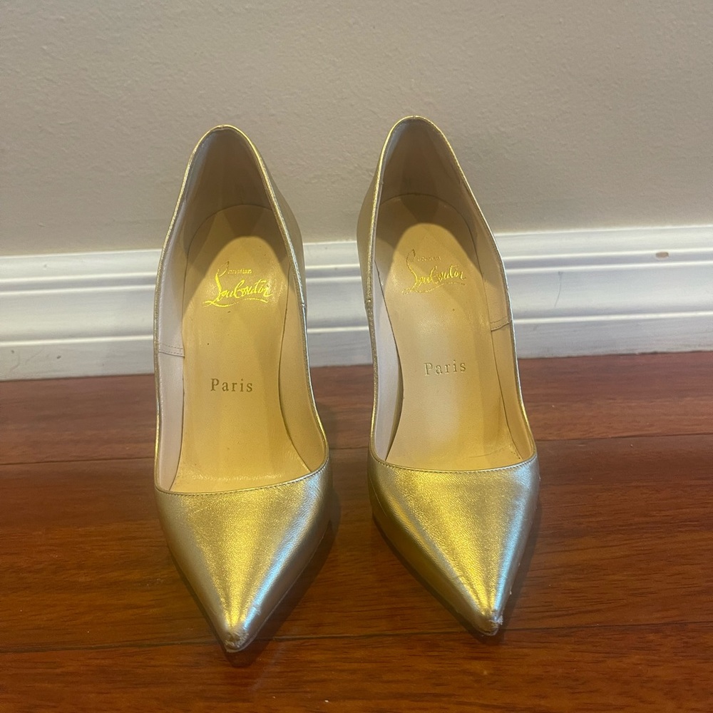 Christian louboutin gold so kates